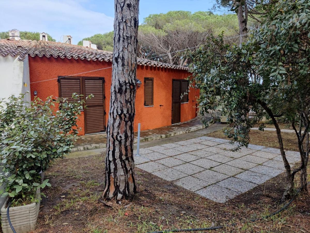 Rotonda Sul Mare Villa Budoni Bagian luar foto